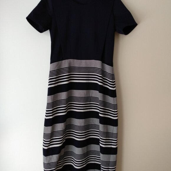 Amish Mennonite Cape Dress 39.5"B 32"W Blue Striped - Picture 8 of 9